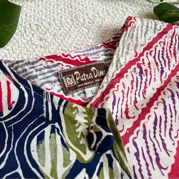 Vintage 90s Patchwork Tribal Print Button Down Shirt - Picture 5 of 6